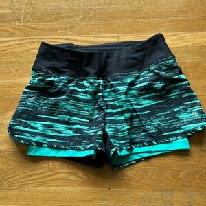 Ladies extra small mpg shorts in excellent condition